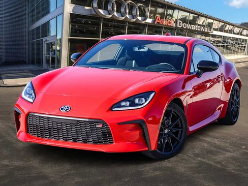 Used 2022 Toyota GR86 Premium image 1