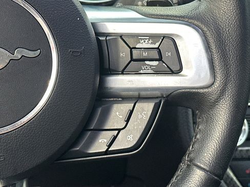 Used 2015 Ford Mustang Premium image 22