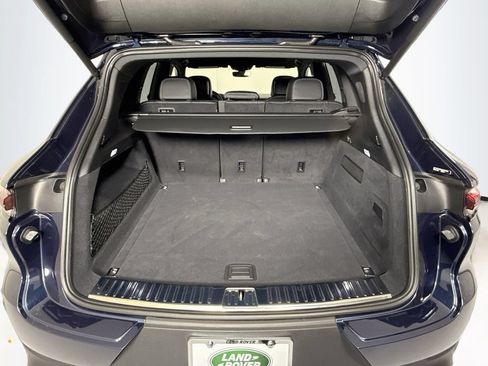 Used 2024 Porsche Cayenne S AWD/4WD image 28