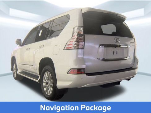 Used 2015 Lexus GX 460 w/ Premium Package AWD/4WD image 4