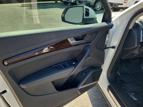 Used 2019 Audi Q5 2.0T Premium Plus image 18