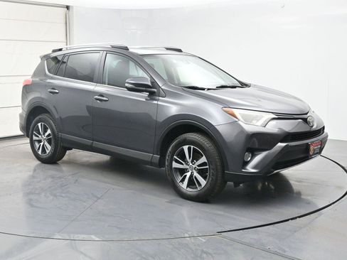 Used 2018 Toyota RAV4 XLE w/ Plus Extra Value Package AWD/4WD image 23
