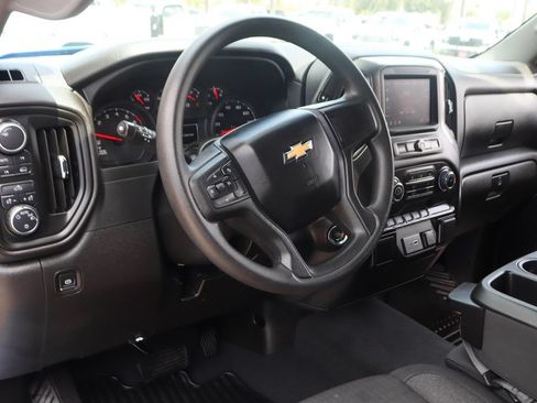 Used 2025 Chevrolet Silverado 1500 Custom w/ Turbomax Blackout Package AWD/4WD image 18