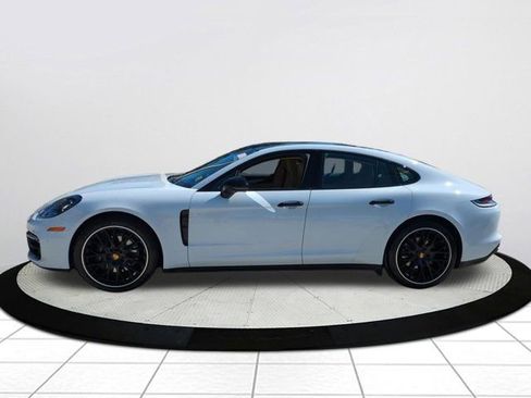 Used 2022 Porsche Panamera image 6