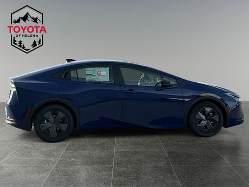 New 2026 Toyota Prius Plug-In Hybrid image 6