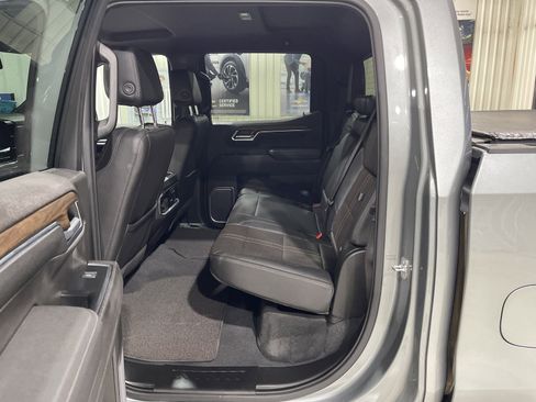 Used 2023 Chevrolet Silverado 1500 High Country w/ Z71 Off-Road Package image 12