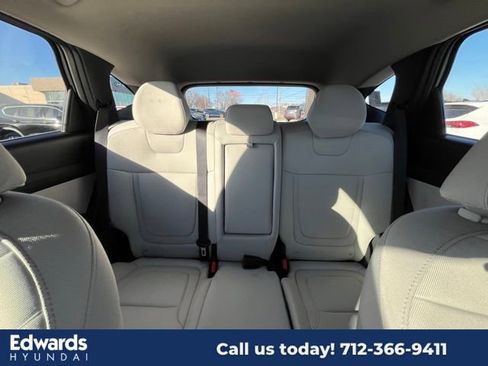 New 2025 Hyundai Tucson SE image 30