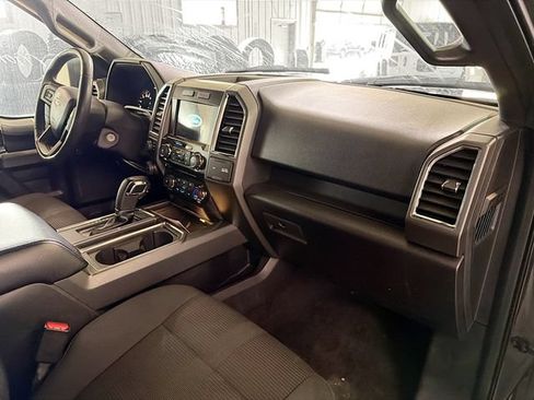 Used 2016 Ford F150 XLT w/ Equipment Group 302A Luxury AWD/4WD image 12
