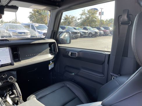 New 2025 Ford Bronco Badlands w/ Sasquatch Package image 37
