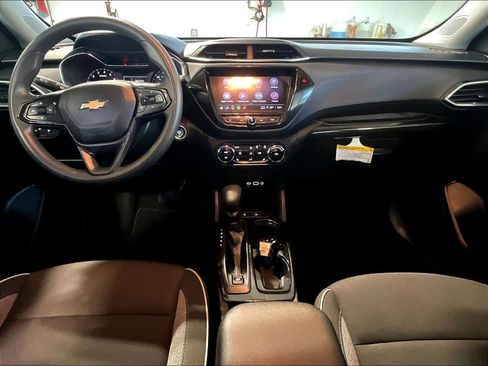 Certified 2022 Chevrolet TrailBlazer LT w/ Convenience Package image 21