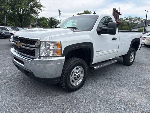 Used 2013 Chevrolet Silverado 2500 LT w/ Suspension Package, Off-Road AWD/4WD image 5