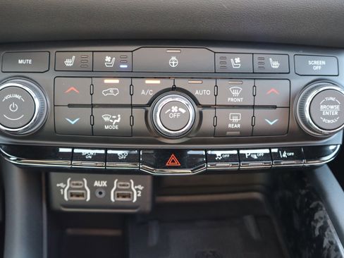 Used 2024 Dodge Durango R/T AWD/4WD image 25
