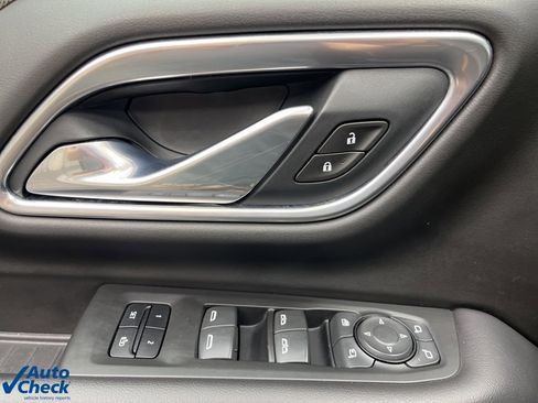 Used 2021 GMC Yukon AT4 w/ AT4 Premium Plus Package image 30