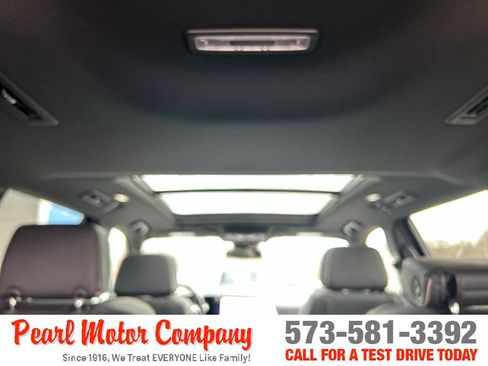 New 2026 Chevrolet Tahoe Premier w/ Sun And Tow Package AWD/4WD image 28