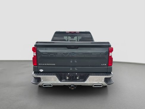 Used 2025 Chevrolet Silverado 1500 LTZ w/ LTZ Premium Package AWD/4WD image 5