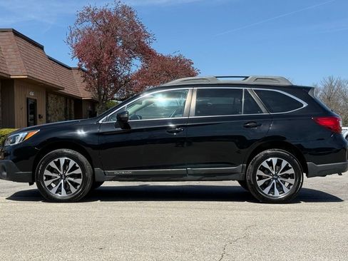 Used 2017 Subaru Outback 2.5i Limited AWD/4WD image 2
