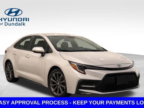 Used 2024 Toyota Corolla SE FWD image 3