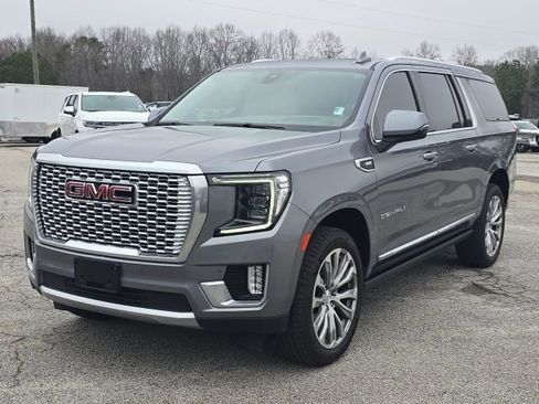 Used 2021 GMC Yukon XL Denali w/ Denali Premium Package image 1