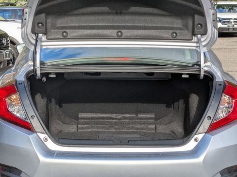 Used 2018 Honda Civic Touring image 26