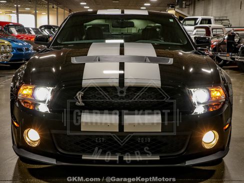 Used 2010 Ford Mustang Shelby GT500 image 32