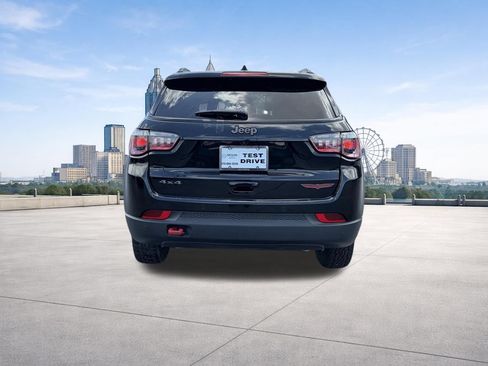 Used 2024 Jeep Compass Trailhawk AWD/4WD image 24