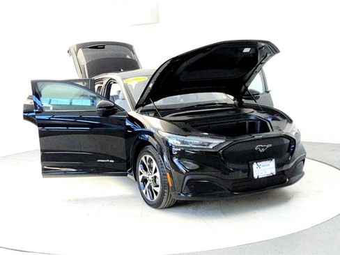 Used 2023 Ford Mustang Mach-E Premium image 9