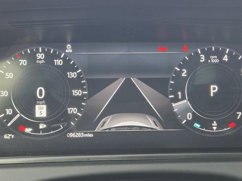 Used 2021 Land Rover Range Rover Velar R-Dynamic S image 32