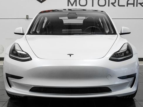 Used 2023 Tesla Model 3 Performance image 7