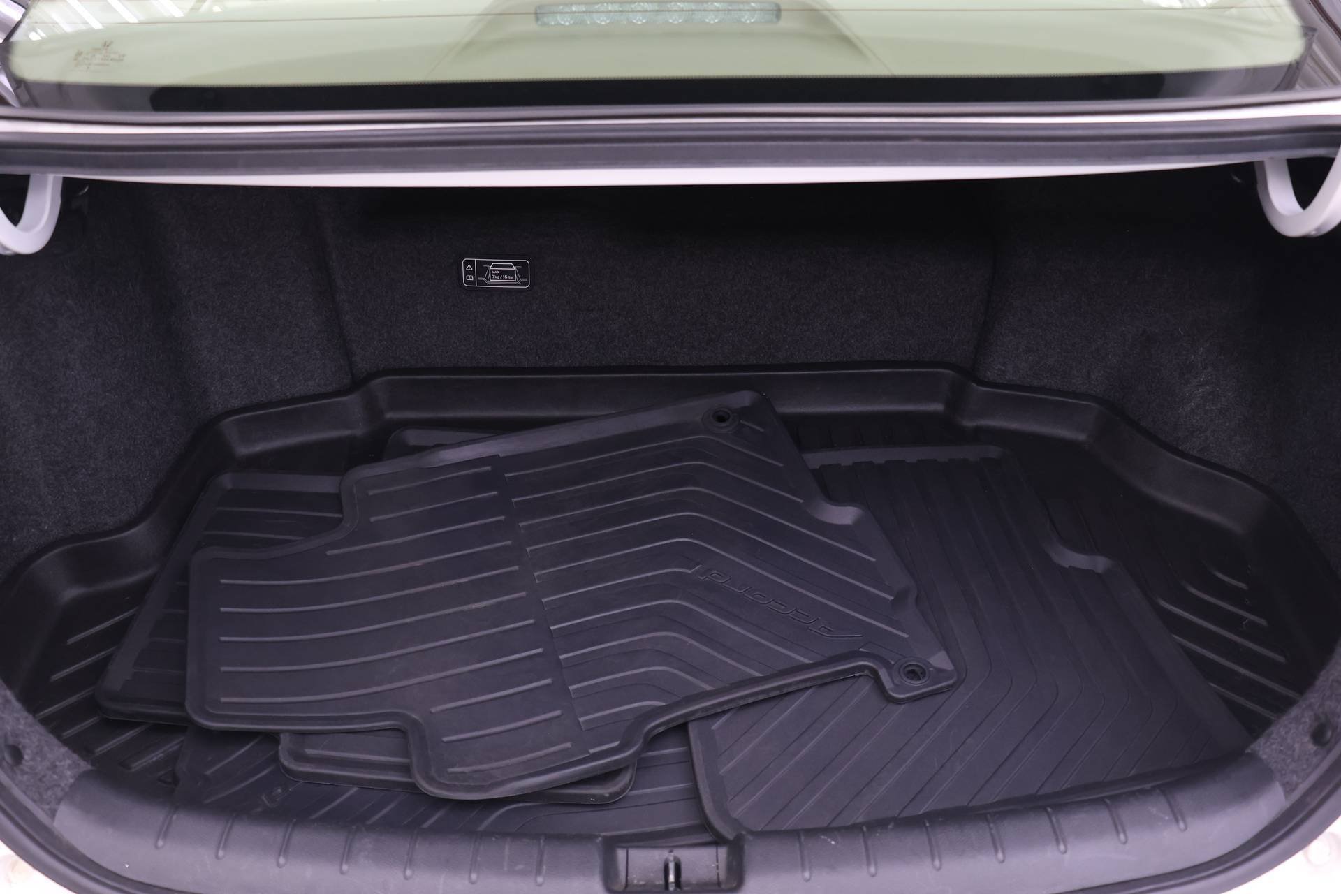 Used 2017 Honda Accord Touring image 14