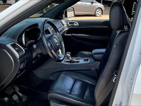 Used 2020 Jeep Grand Cherokee Limited w/ Luxury Group II image 8