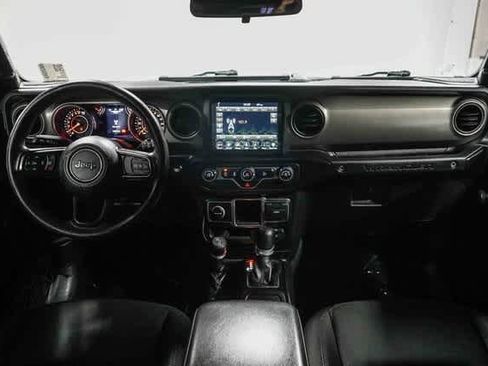 Used 2019 Jeep Wrangler Unlimited Sport image 9