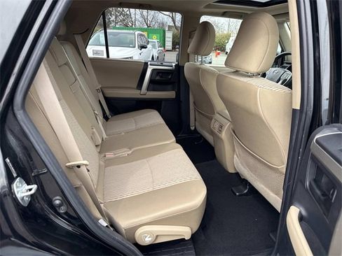 Used 2010 Toyota 4Runner Limited image 11