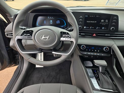 New 2026 Hyundai Elantra SEL Sport Premium w/ Cargo Package FWD image 9