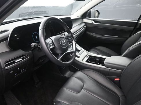 Used 2024 Hyundai Palisade SEL w/ Premium Package image 18