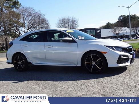 Used 2021 Honda Civic Sport image 2