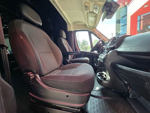 Used 2023 RAM ProMaster 2500 FWD image 26
