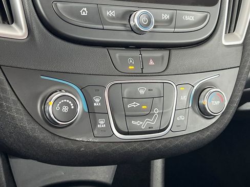 Used 2025 Chevrolet Malibu RS FWD image 27