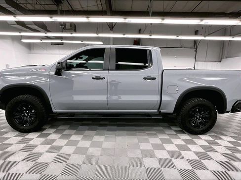 Used 2025 Chevrolet Silverado 1500 ZR2 w/ Technology Package AWD/4WD image 14