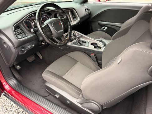 Used 2022 Dodge Challenger R/T RWD image 2