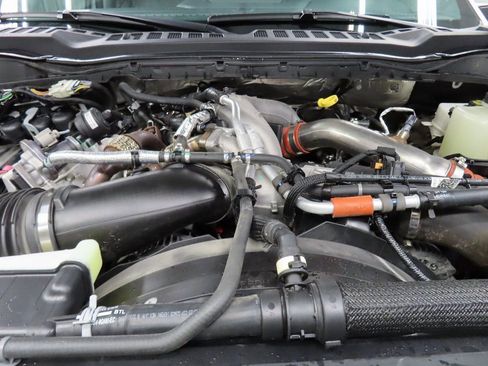 Used 2023 Ford F450 XLT image 20