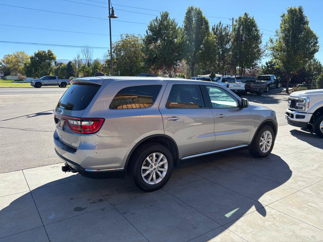 Used 2020 Dodge Durango SXT w/ 3rd Row Seating Group AWD/4WD image 26