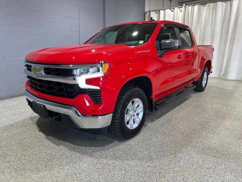 Certified 2022 Chevrolet Silverado 1500 LT AWD/4WD image 5