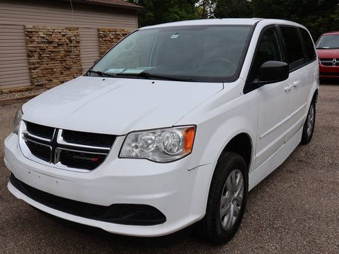 Used 2016 Dodge Grand Caravan SE w/ Quick Order Package 29E SE FWD image 7
