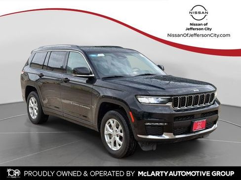 Used 2023 Jeep Grand Cherokee L Limited AWD/4WD image 1