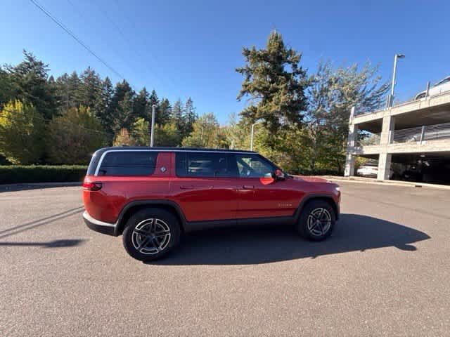 Used 2025 Rivian R1S Adventure Dual AWD/4WD image 4