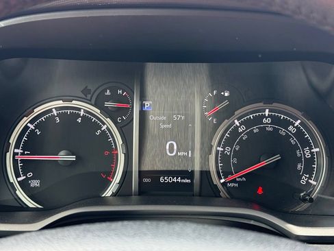 Used 2023 Toyota 4Runner TRD Off-Road AWD/4WD image 10