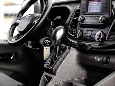 Used 2023 Ford Transit 250 Base image 18