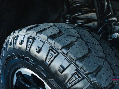 Certified 2025 Ford F250 Lariat w/ Tremor Off-Road Package image 11