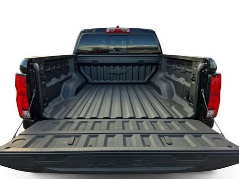 Used 2026 Chevrolet Colorado ZR2 w/ Technology Package image 19