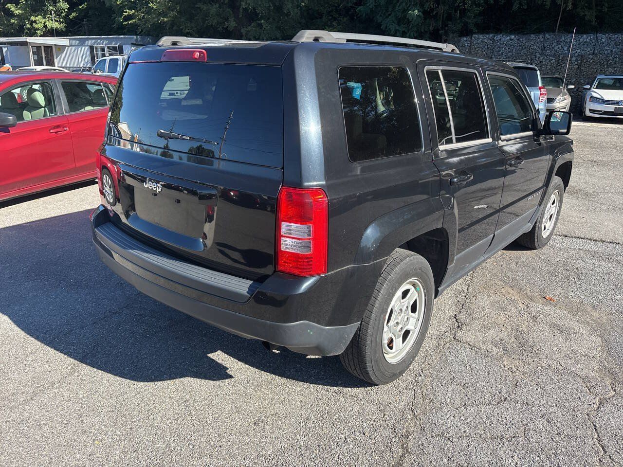 Used 2014 Jeep Patriot Sport w/ Power Value Group AWD/4WD image 2